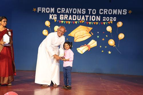 KG-GRADUATION-60