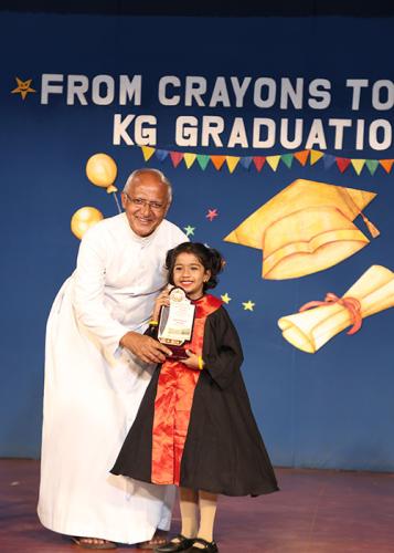 KG-GRADUATION-63