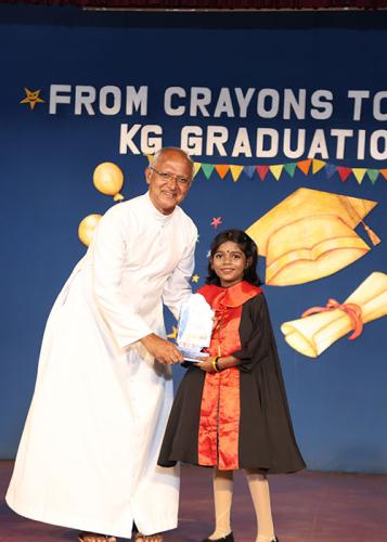 KG-GRADUATION-64