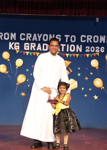KG-GRADUATION-68