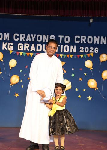 KG-GRADUATION-70