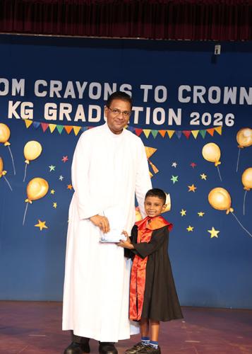 KG-GRADUATION-71