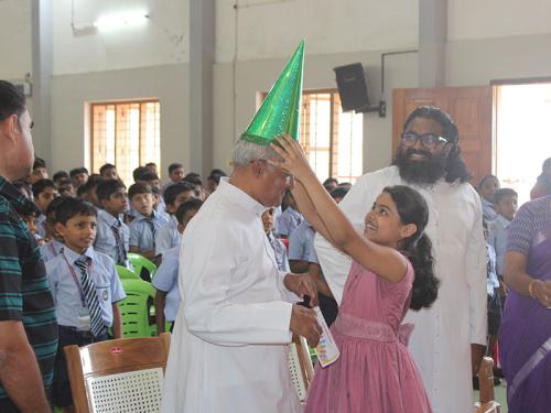 Birthday-Celebration-of-Fr.-Antony-Vailatt-sdb-Rector17