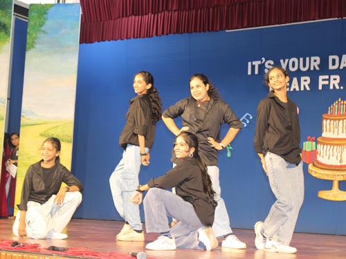 Birthday-Celebration-of-Fr.-Antony-Vailatt-sdb-Rector18