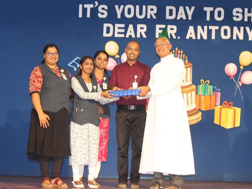 Birthday-Celebration-of-Fr.-Antony-Vailatt-sdb-Rector8