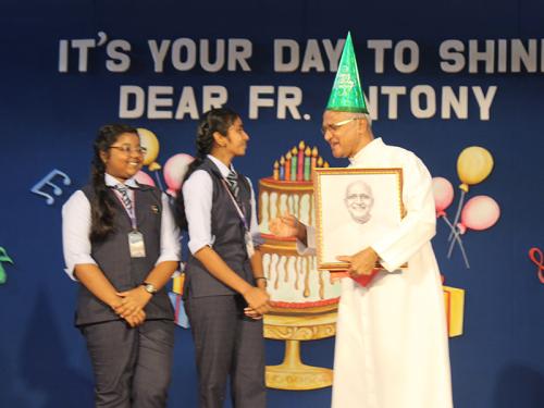 Birthday-Celebration-of-Fr.-Antony-Vailatt-sdb-Rector9