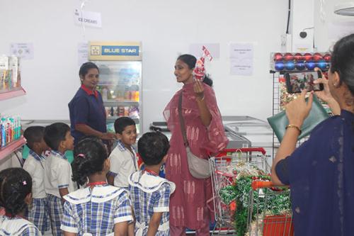 KG-TRIP-TO-SUPERMARKET5